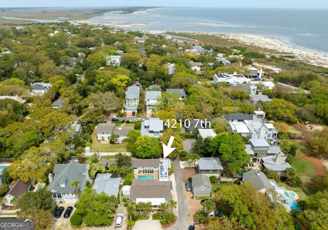 4210 7th Street, St. Simons, GA 31522