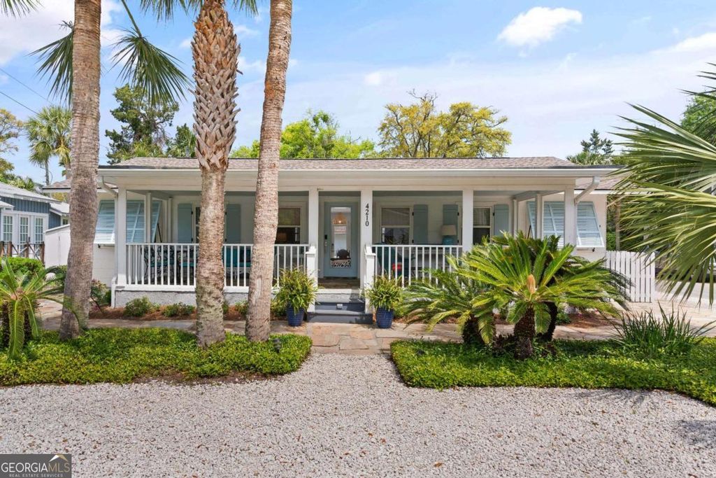4210 7th Street, St. Simons, GA 31522