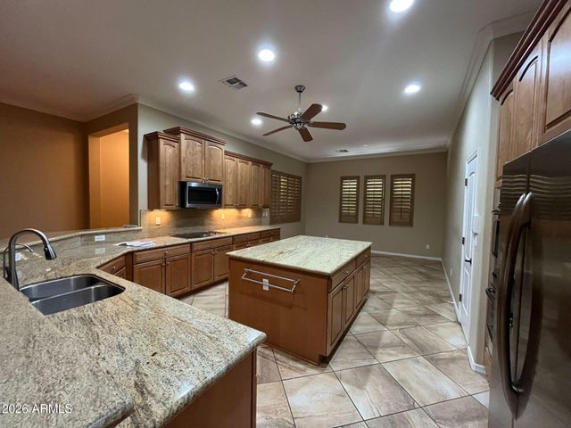 13283 W MICHELTORENA Court, Sun City West, AZ 85375