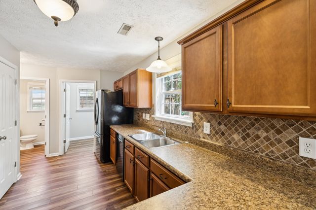 418 Slippery Rock Dr, Murfreesboro, TN 37129