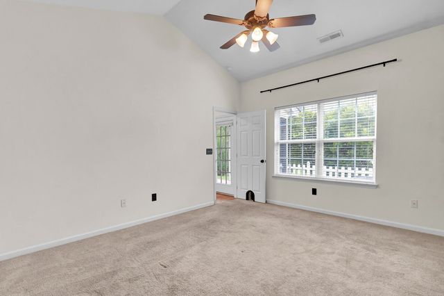 8658 Grassy Oak Trail, North Charleston, SC 29420