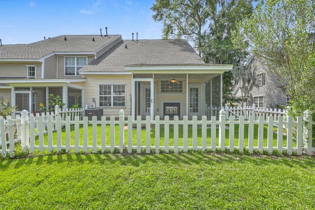 8658 Grassy Oak Trail, North Charleston, SC 29420