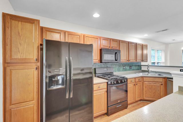 8658 Grassy Oak Trail, North Charleston, SC 29420