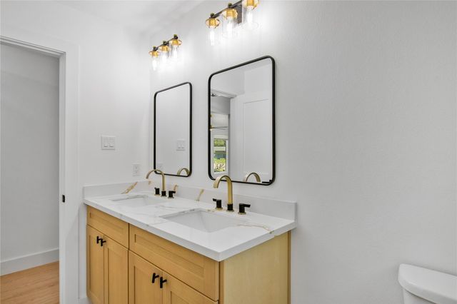 1405 W Crockett Street, La Marque, TX 77568