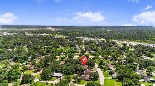 1405 W Crockett Street, La Marque, TX 77568