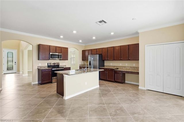 4381 Madagascar Palm WAY, Naples, FL 34119