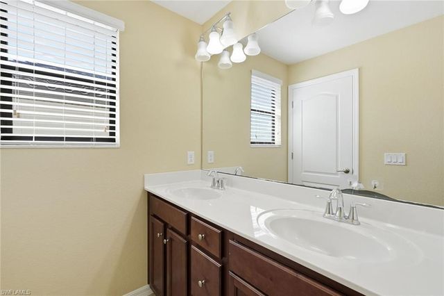 4381 Madagascar Palm WAY, Naples, FL 34119
