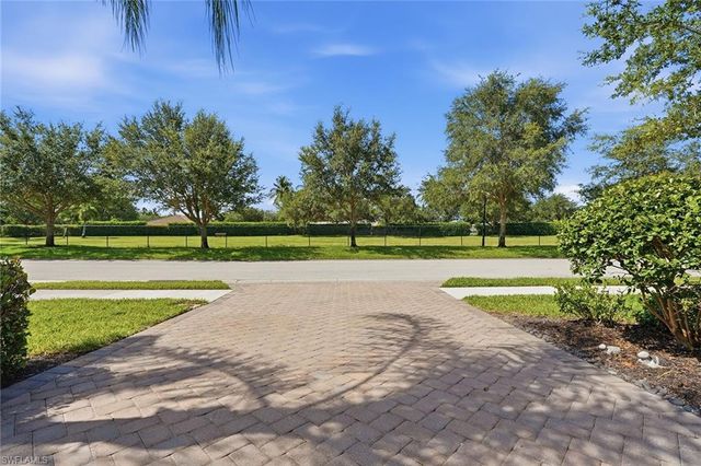 4381 Madagascar Palm WAY, Naples, FL 34119