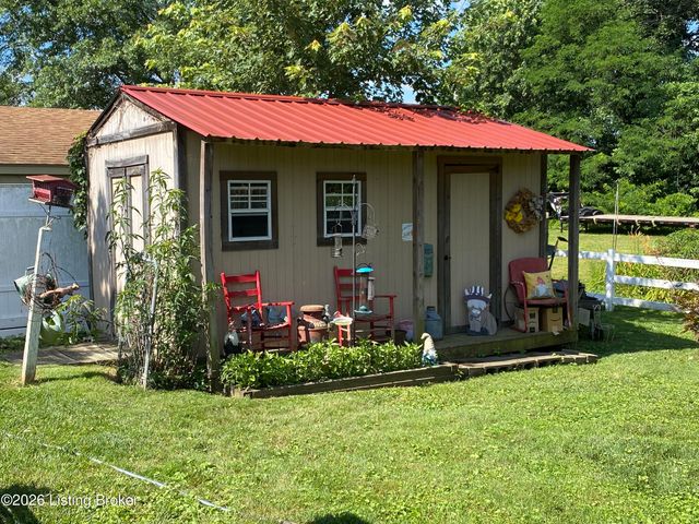 9512 Shoshone Way, Louisville, KY 40258