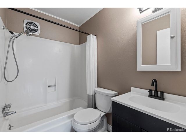 301 N French St 303, Breckenridge, CO 80424