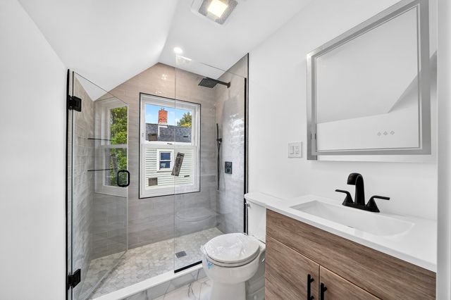 44 Walden St 44, Cambridge, MA 02140