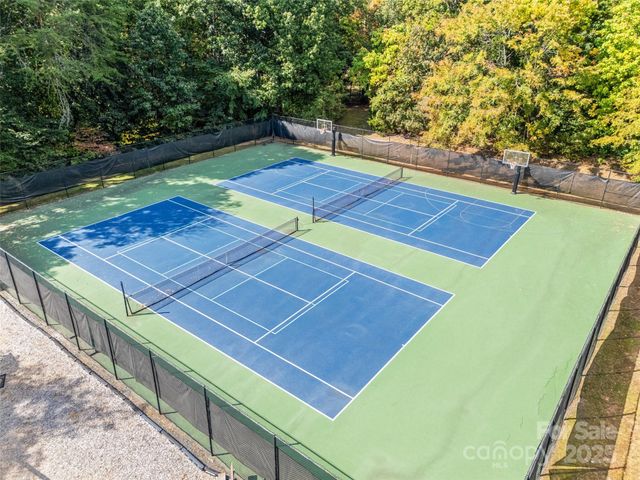6819 Charter Hills Road, Charlotte, NC 28277