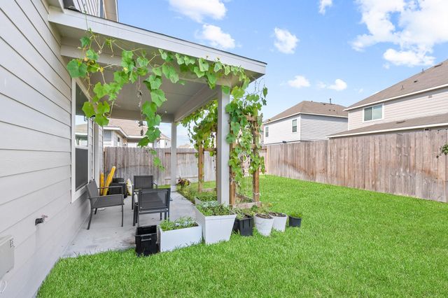 22126 Regal Heights Lane, Houston, TX 77073