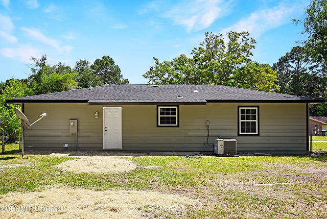2636 Southern Drive, Gautier, MS 39553