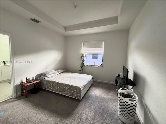 12713 NW 24th Ave, Miami, FL 33167