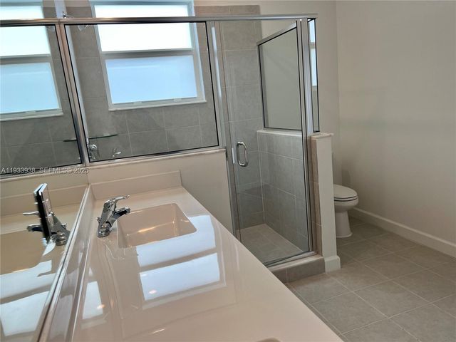 12713 NW 24th Ave, Miami, FL 33167