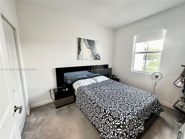 12713 NW 24th Ave, Miami, FL 33167