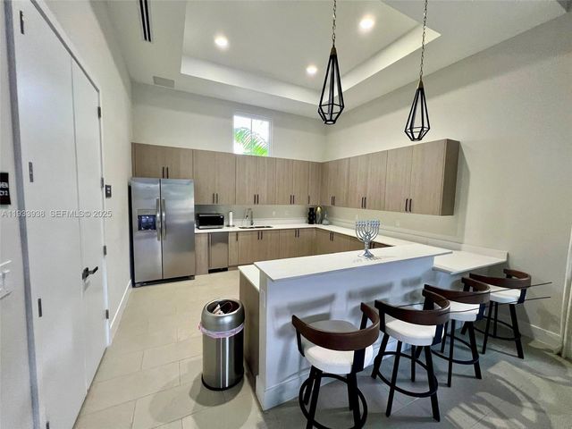 12713 NW 24th Ave, Miami, FL 33167