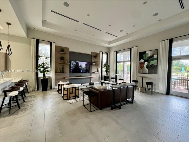 12713 NW 24th Ave, Miami, FL 33167