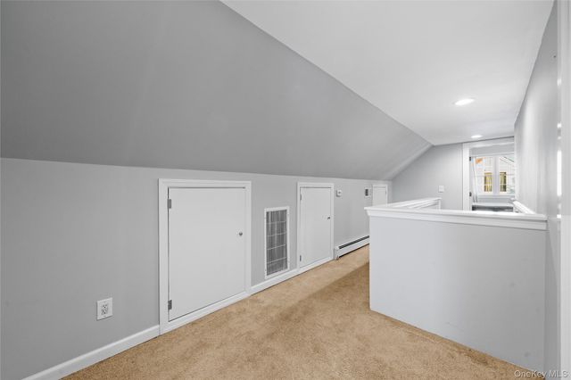 60 Pickwick Lane, North Babylon, NY 11703