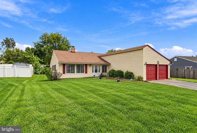36 AVELLA LN, Sicklerville, NJ 08081