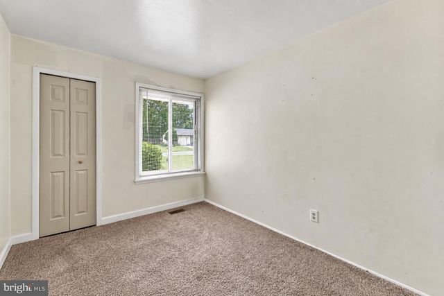 36 AVELLA LN, Sicklerville, NJ 08081