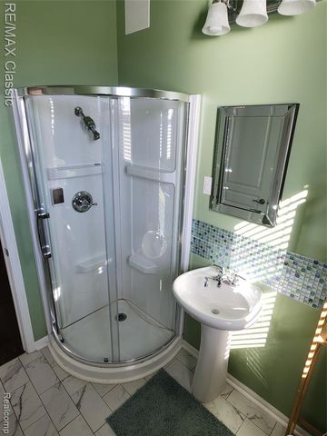 5887 Northford, Canton, MI 48187