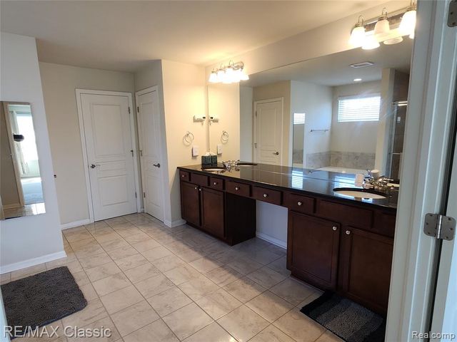 5887 Northford, Canton, MI 48187