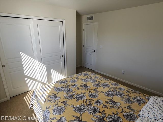 5887 Northford, Canton, MI 48187