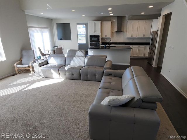 5887 Northford, Canton, MI 48187