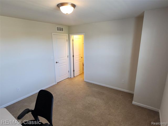 5887 Northford, Canton, MI 48187