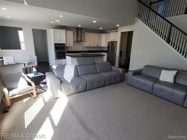 5887 Northford, Canton, MI 48187