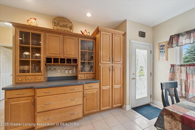 11195 Prestwick Drive, Lansing, MI 48917