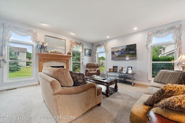 11195 Prestwick Drive, Lansing, MI 48917