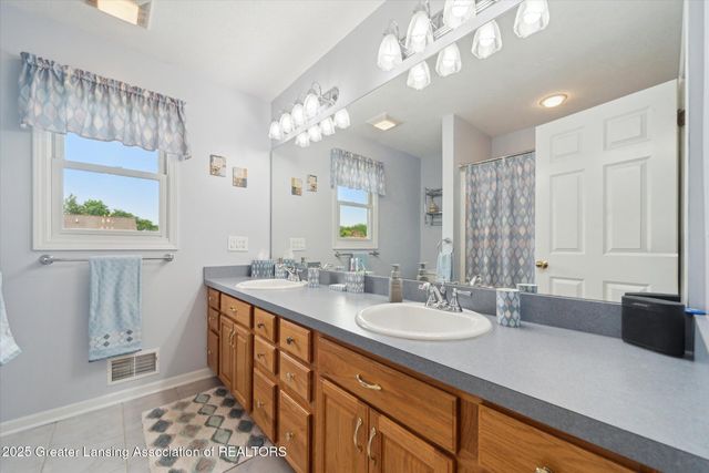 11195 Prestwick Drive, Lansing, MI 48917