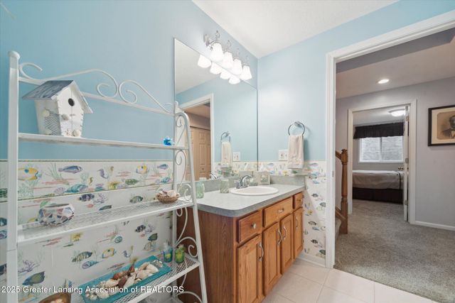 11195 Prestwick Drive, Lansing, MI 48917