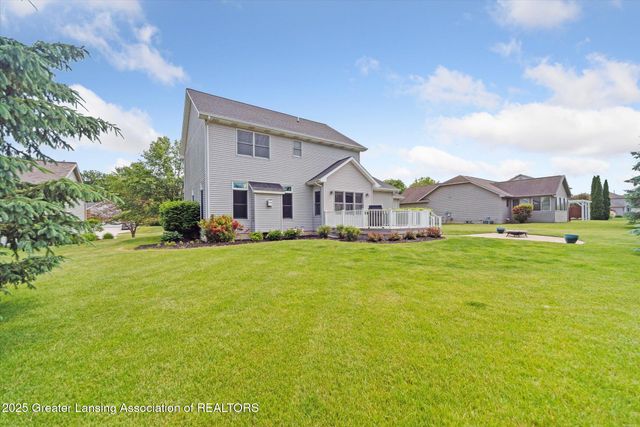 11195 Prestwick Drive, Lansing, MI 48917