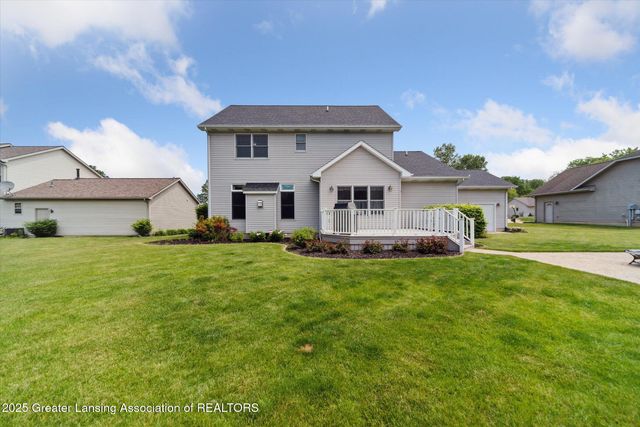 11195 Prestwick Drive, Lansing, MI 48917