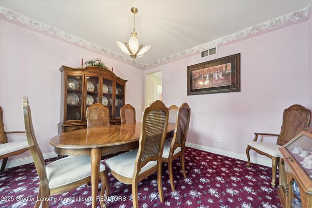 11195 Prestwick Drive, Lansing, MI 48917