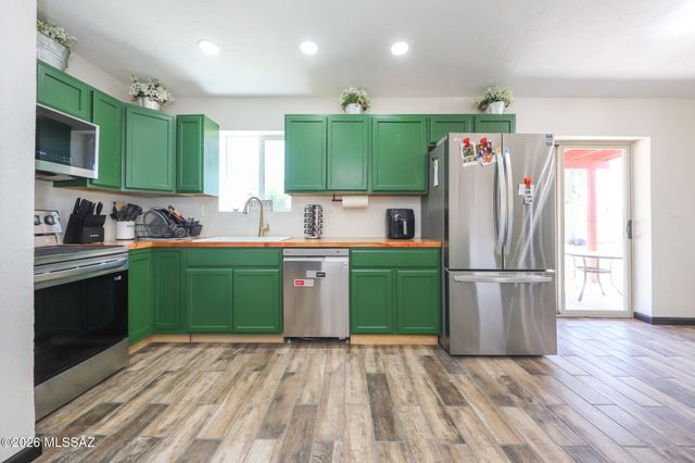 3251 S Serena Circle, Tucson, AZ 85730