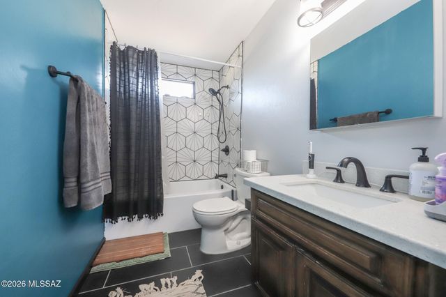 3251 S Serena Circle, Tucson, AZ 85730