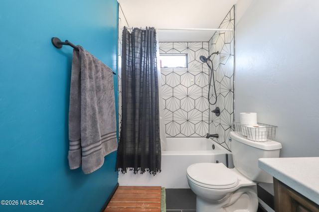 3251 S Serena Circle, Tucson, AZ 85730