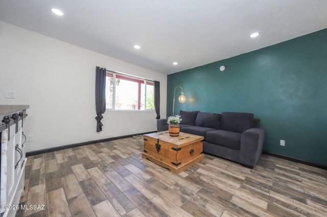 3251 S Serena Circle, Tucson, AZ 85730