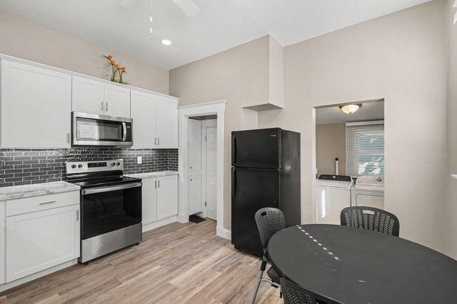 704 W 35th Street W, Covington, KY 41015