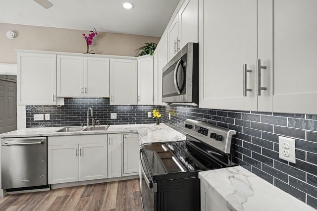 704 W 35th Street W, Covington, KY 41015