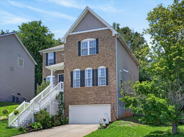 2040 Harvest Ln, Nashville, TN 37218