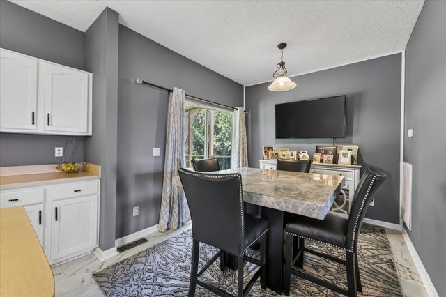 2040 Harvest Ln, Nashville, TN 37218