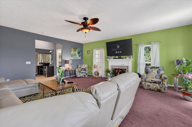 2040 Harvest Ln, Nashville, TN 37218