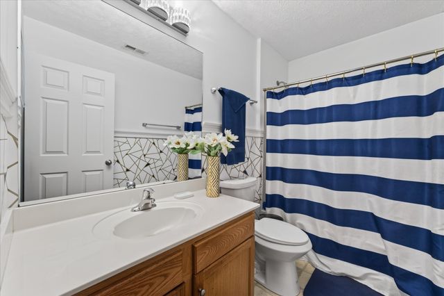 2040 Harvest Ln, Nashville, TN 37218