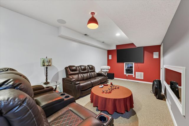 2040 Harvest Ln, Nashville, TN 37218